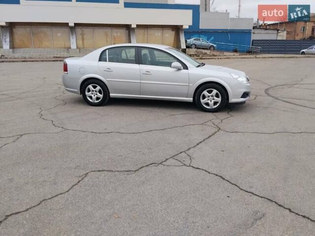 Серый Опель Вектра, объемом двигателя 2.2 л и пробегом 153 тыс. км за 5200 $, фото 3 на Automoto.ua