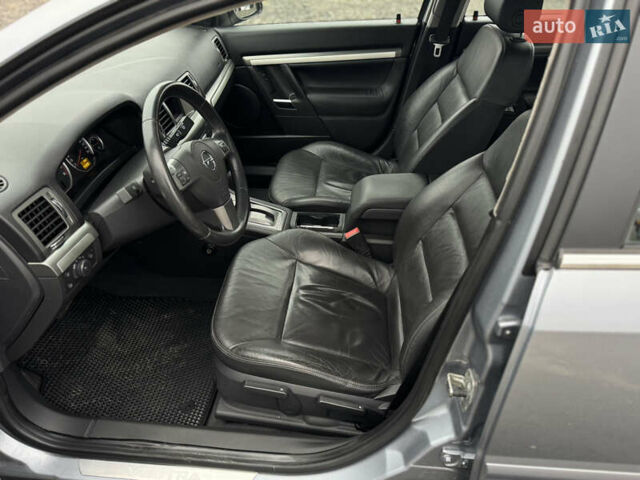 Серый Опель Вектра, объемом двигателя 2.2 л и пробегом 140 тыс. км за 6900 $, фото 15 на Automoto.ua