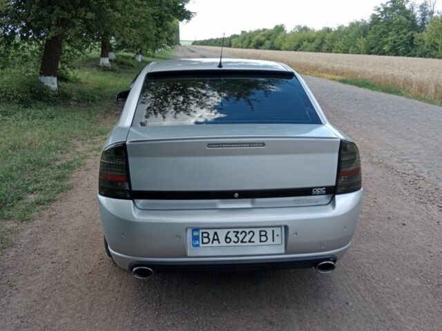 Серый Опель Вектра, объемом двигателя 2.2 л и пробегом 250 тыс. км за 6500 $, фото 4 на Automoto.ua