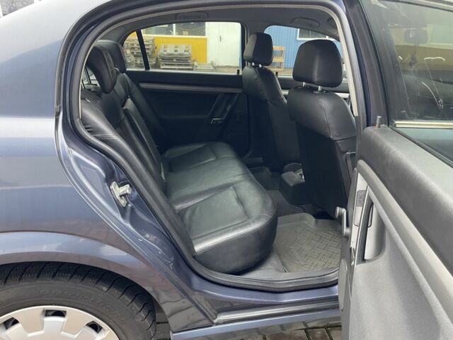 Сірий Опель Вектра, об'ємом двигуна 1.8 л та пробігом 101 тис. км за 4600 $, фото 6 на Automoto.ua