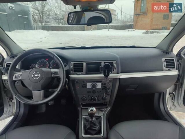 Сірий Опель Вектра, об'ємом двигуна 1.8 л та пробігом 169 тис. км за 5900 $, фото 13 на Automoto.ua