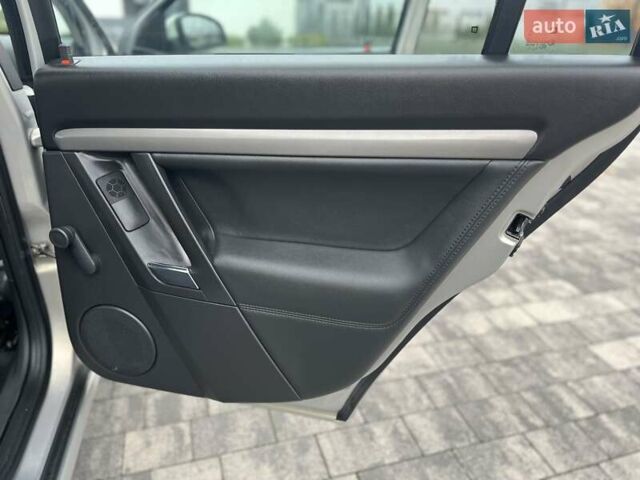 Серый Опель Вектра, объемом двигателя 2.2 л и пробегом 138 тыс. км за 6500 $, фото 29 на Automoto.ua