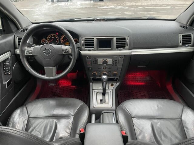 Сірий Опель Вектра, об'ємом двигуна 2.2 л та пробігом 220 тис. км за 4850 $, фото 6 на Automoto.ua