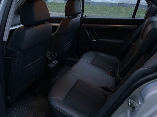 Сірий Опель Вектра, об'ємом двигуна 2.2 л та пробігом 232 тис. км за 5200 $, фото 5 на Automoto.ua