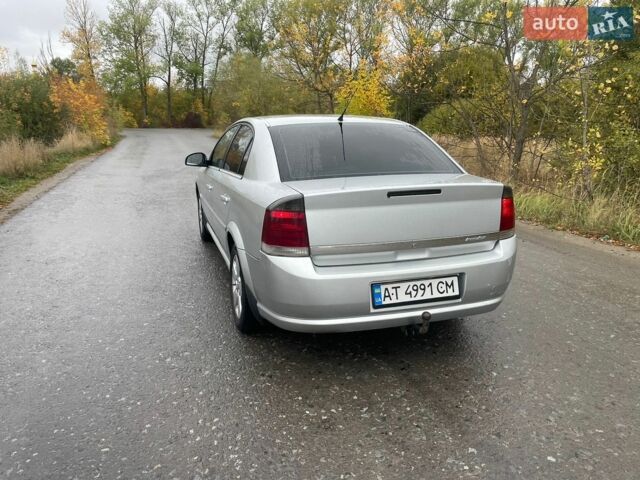 Сірий Опель Вектра, об'ємом двигуна 1.9 л та пробігом 360 тис. км за 3649 $, фото 5 на Automoto.ua
