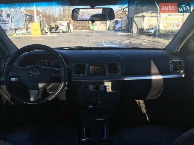 Серый Опель Вектра, объемом двигателя 1.8 л и пробегом 220 тыс. км за 5500 $, фото 10 на Automoto.ua