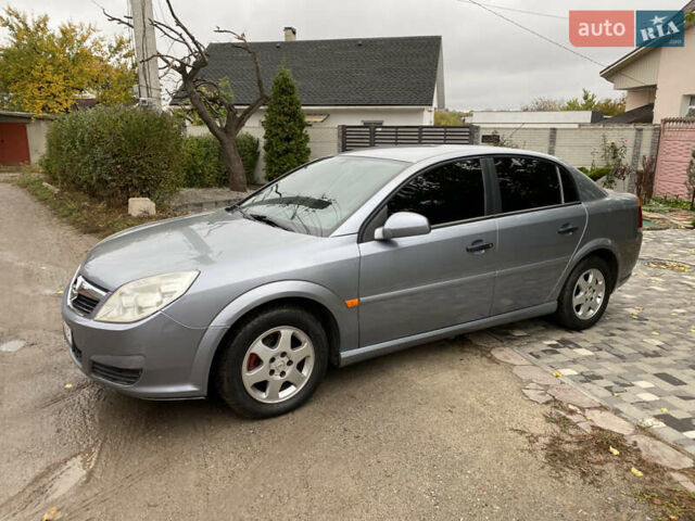 Сірий Опель Вектра, об'ємом двигуна 1.6 л та пробігом 200 тис. км за 4400 $, фото 1 на Automoto.ua