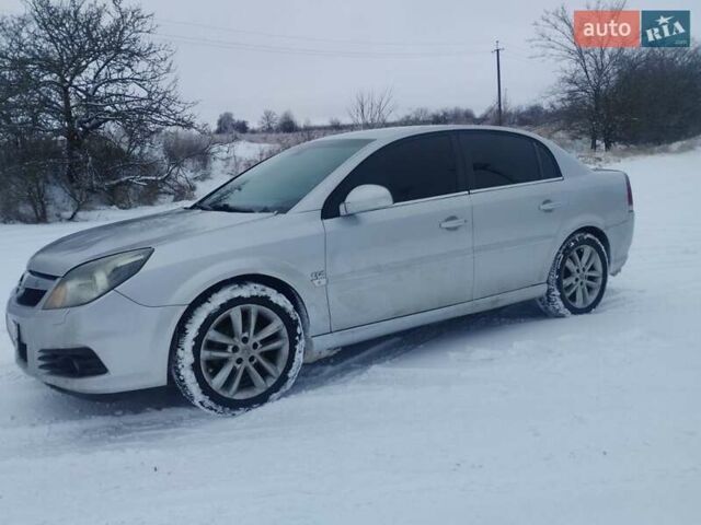 Серый Опель Вектра, объемом двигателя 2.2 л и пробегом 380 тыс. км за 4600 $, фото 2 на Automoto.ua