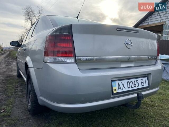 Сірий Опель Вектра, об'ємом двигуна 2.2 л та пробігом 232 тис. км за 4800 $, фото 11 на Automoto.ua