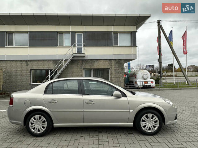 Сірий Опель Вектра, об'ємом двигуна 2.2 л та пробігом 232 тис. км за 4350 $, фото 5 на Automoto.ua