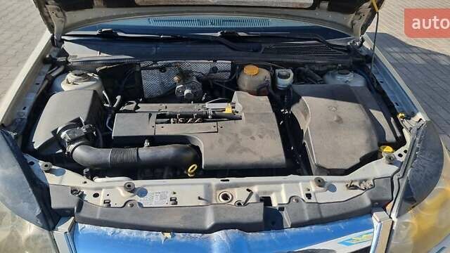 Серый Опель Вектра, объемом двигателя 2.2 л и пробегом 268 тыс. км за 5500 $, фото 14 на Automoto.ua