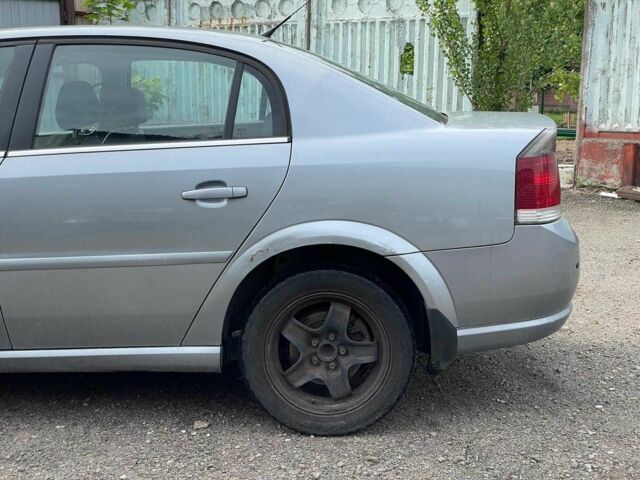 Серый Опель Вектра, объемом двигателя 2.2 л и пробегом 215 тыс. км за 3290 $, фото 9 на Automoto.ua