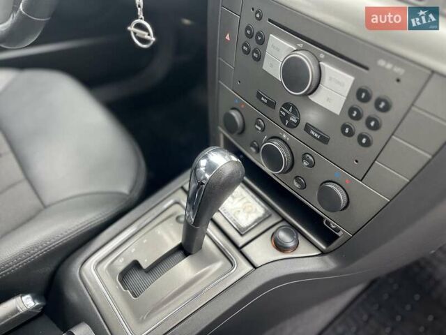 Серый Опель Вектра, объемом двигателя 2.2 л и пробегом 138 тыс. км за 6500 $, фото 24 на Automoto.ua