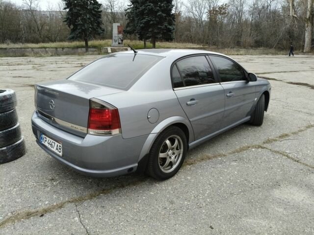 Сірий Опель Вектра, об'ємом двигуна 2.2 л та пробігом 228 тис. км за 7000 $, фото 3 на Automoto.ua