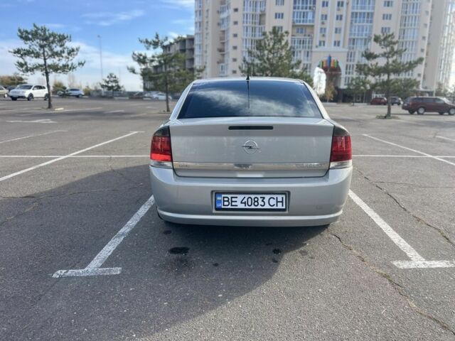 Серый Опель Вектра, объемом двигателя 2.2 л и пробегом 252 тыс. км за 5800 $, фото 6 на Automoto.ua