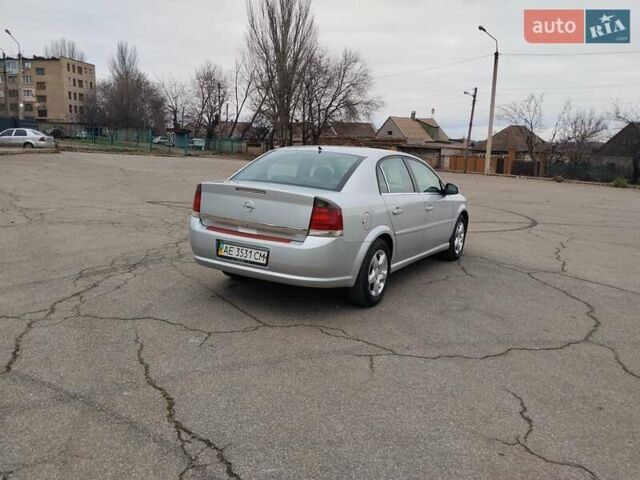 Серый Опель Вектра, объемом двигателя 2.2 л и пробегом 153 тыс. км за 5200 $, фото 4 на Automoto.ua