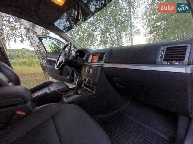Сірий Опель Вектра, об'ємом двигуна 2.2 л та пробігом 88 тис. км за 7900 $, фото 20 на Automoto.ua