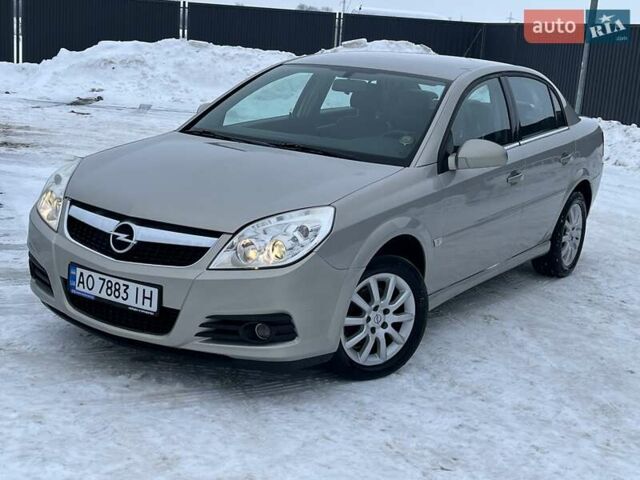 Серый Опель Вектра, объемом двигателя 2.2 л и пробегом 138 тыс. км за 6100 $, фото 1 на Automoto.ua