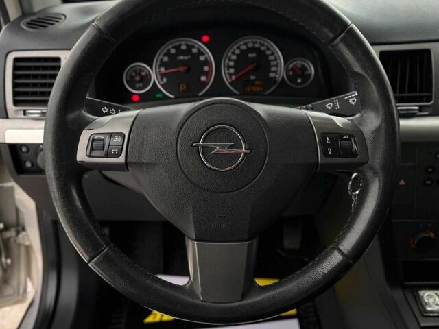 Серый Опель Вектра, объемом двигателя 0 л и пробегом 137 тыс. км за 6600 $, фото 11 на Automoto.ua