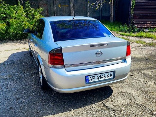 Сірий Опель Вектра, об'ємом двигуна 2.2 л та пробігом 170 тис. км за 6900 $, фото 1 на Automoto.ua