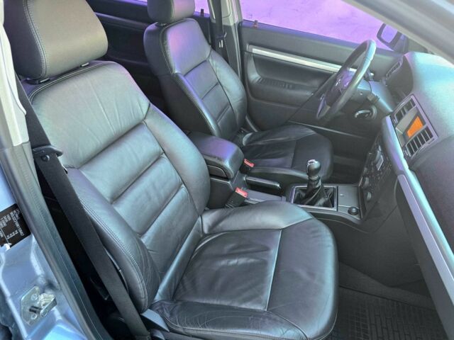 Серый Опель Вектра, объемом двигателя 2.2 л и пробегом 188 тыс. км за 4999 $, фото 18 на Automoto.ua