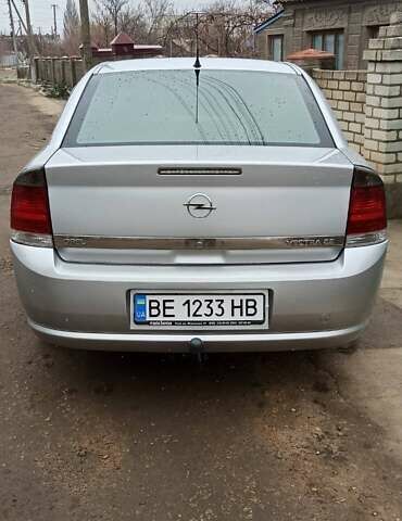 Сірий Опель Вектра, об'ємом двигуна 2.2 л та пробігом 369 тис. км за 6000 $, фото 4 на Automoto.ua
