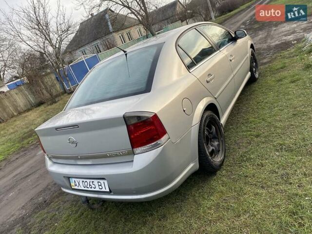 Сірий Опель Вектра, об'ємом двигуна 2.2 л та пробігом 232 тис. км за 4800 $, фото 7 на Automoto.ua