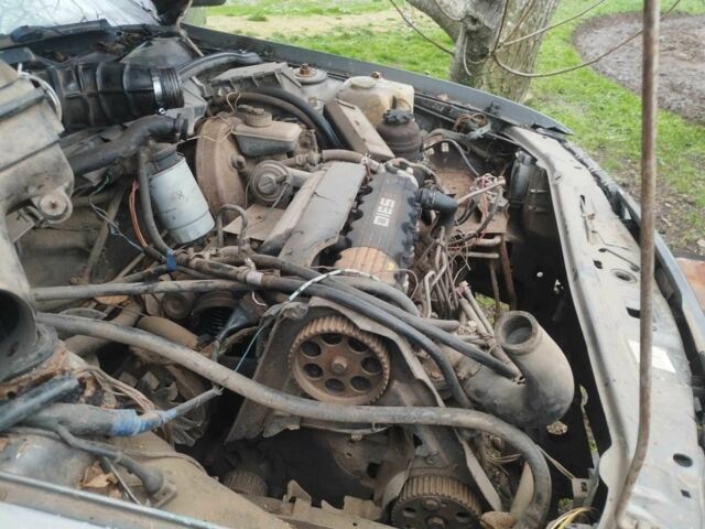 Серый Опель Вектра, объемом двигателя 0 л и пробегом 500 тыс. км за 300 $, фото 6 на Automoto.ua