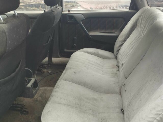 Серый Опель Вектра, объемом двигателя 0 л и пробегом 500 тыс. км за 300 $, фото 3 на Automoto.ua