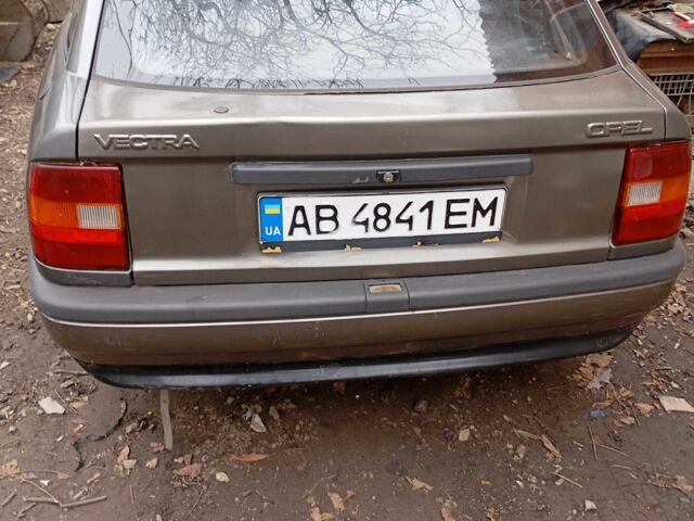 Сірий Опель Вектра, об'ємом двигуна 1.6 л та пробігом 2 тис. км за 1334 $, фото 1 на Automoto.ua