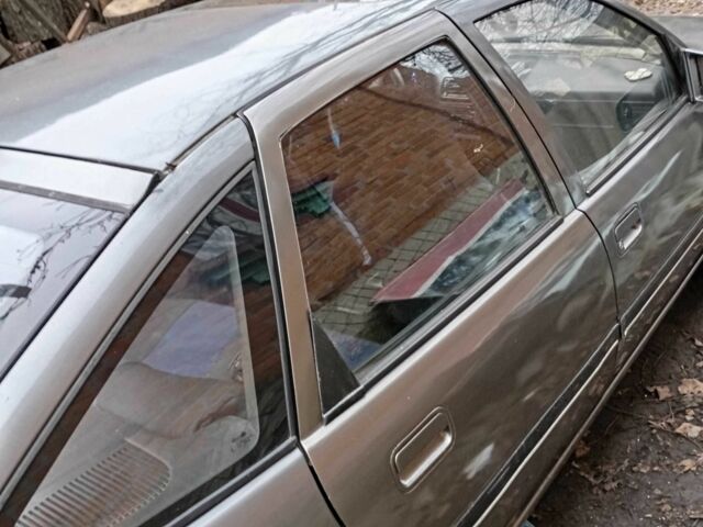 Сірий Опель Вектра, об'ємом двигуна 1.6 л та пробігом 2 тис. км за 1334 $, фото 2 на Automoto.ua