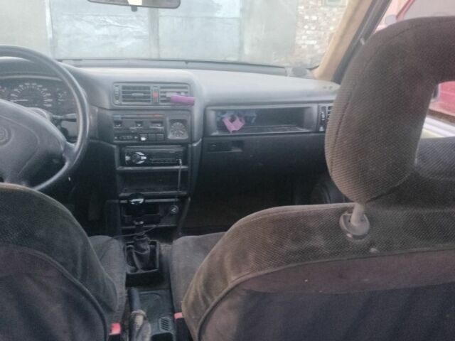 Серый Опель Вектра, объемом двигателя 2 л и пробегом 1000 тыс. км за 1000 $, фото 4 на Automoto.ua