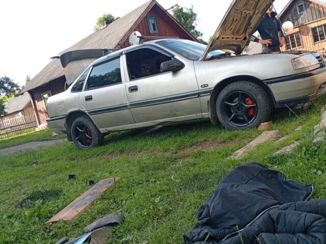 Сірий Опель Вектра, об'ємом двигуна 2 л та пробігом 100 тис. км за 1000 $, фото 2 на Automoto.ua