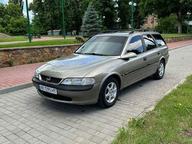 Сірий Опель Вектра, об'ємом двигуна 1.6 л та пробігом 320 тис. км за 2250 $, фото 8 на Automoto.ua