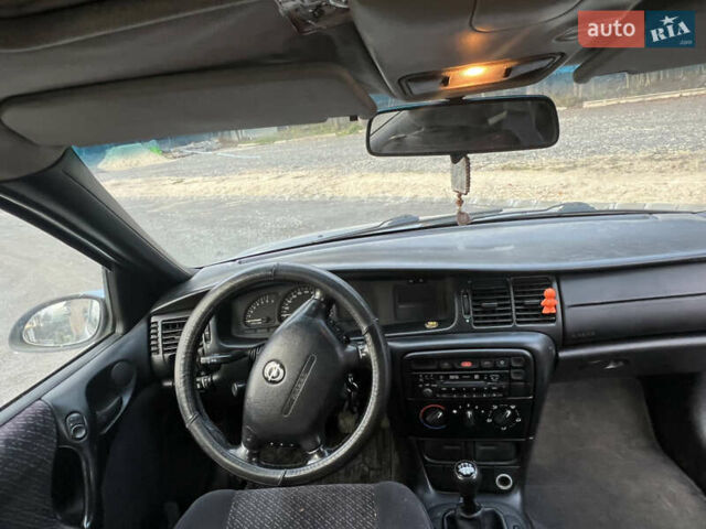 Сірий Опель Вектра, об'ємом двигуна 1.8 л та пробігом 350 тис. км за 1500 $, фото 6 на Automoto.ua