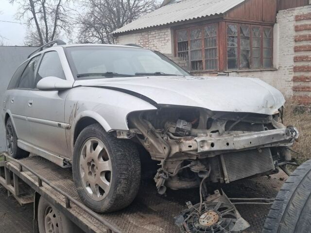 Сірий Опель Вектра, об'ємом двигуна 2 л та пробігом 250 тис. км за 500 $, фото 3 на Automoto.ua