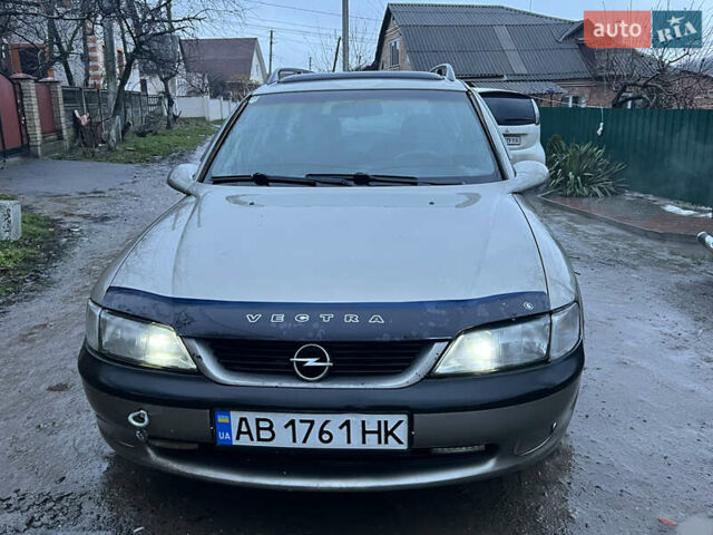 Серый Опель Вектра, объемом двигателя 1.6 л и пробегом 350 тыс. км за 1200 $, фото 2 на Automoto.ua