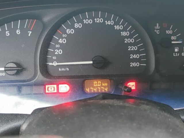 Сірий Опель Вектра, об'ємом двигуна 2 л та пробігом 470 тис. км за 1200 $, фото 14 на Automoto.ua