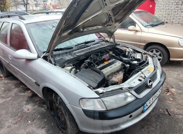 Сірий Опель Вектра, об'ємом двигуна 2 л та пробігом 470 тис. км за 1200 $, фото 18 на Automoto.ua