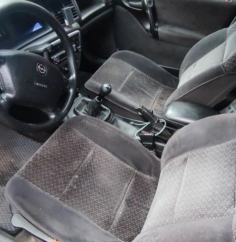 Сірий Опель Вектра, об'ємом двигуна 2 л та пробігом 470 тис. км за 1200 $, фото 19 на Automoto.ua