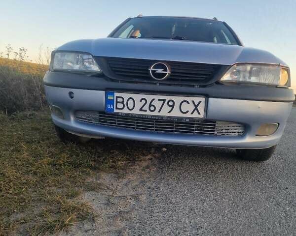 Сірий Опель Вектра, об'ємом двигуна 1.8 л та пробігом 300 тис. км за 2000 $, фото 2 на Automoto.ua