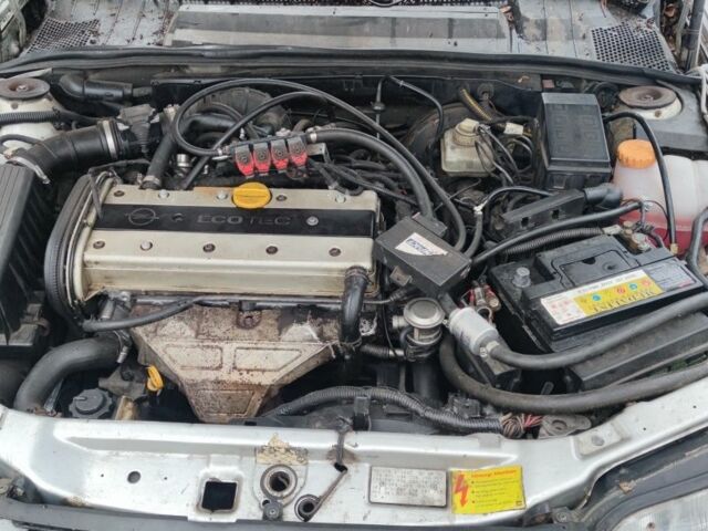 Сірий Опель Вектра, об'ємом двигуна 2 л та пробігом 470 тис. км за 1200 $, фото 17 на Automoto.ua