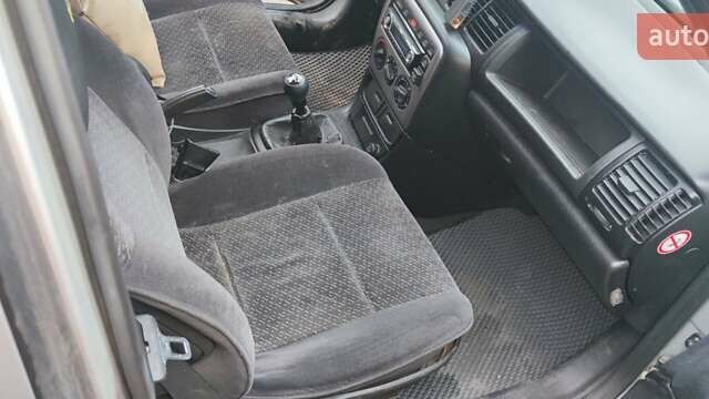 Серый Опель Вектра, объемом двигателя 2 л и пробегом 470 тыс. км за 1200 $, фото 6 на Automoto.ua