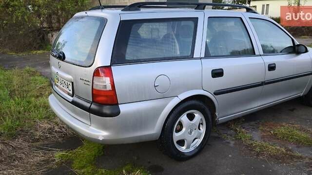 Серый Опель Вектра, объемом двигателя 1.6 л и пробегом 275 тыс. км за 2600 $, фото 3 на Automoto.ua