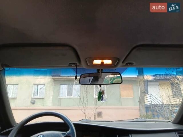 Сірий Опель Вектра, об'ємом двигуна 2 л та пробігом 259 тис. км за 2000 $, фото 13 на Automoto.ua