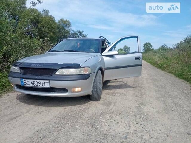 Серый Опель Вектра, объемом двигателя 2 л и пробегом 238 тыс. км за 2200 $, фото 6 на Automoto.ua
