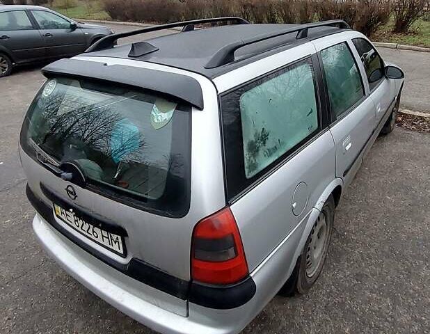 Серый Опель Вектра, объемом двигателя 2 л и пробегом 436 тыс. км за 2800 $, фото 5 на Automoto.ua