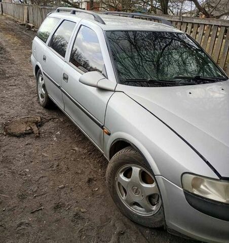 Сірий Опель Вектра, об'ємом двигуна 2 л та пробігом 300 тис. км за 2000 $, фото 4 на Automoto.ua