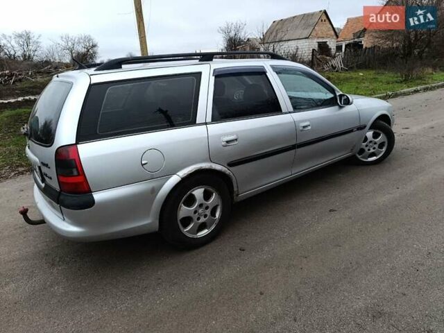 Серый Опель Вектра, объемом двигателя 2 л и пробегом 270 тыс. км за 2500 $, фото 3 на Automoto.ua