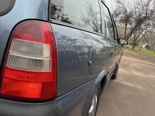 Сірий Опель Вектра, об'ємом двигуна 2 л та пробігом 270 тис. км за 2950 $, фото 8 на Automoto.ua